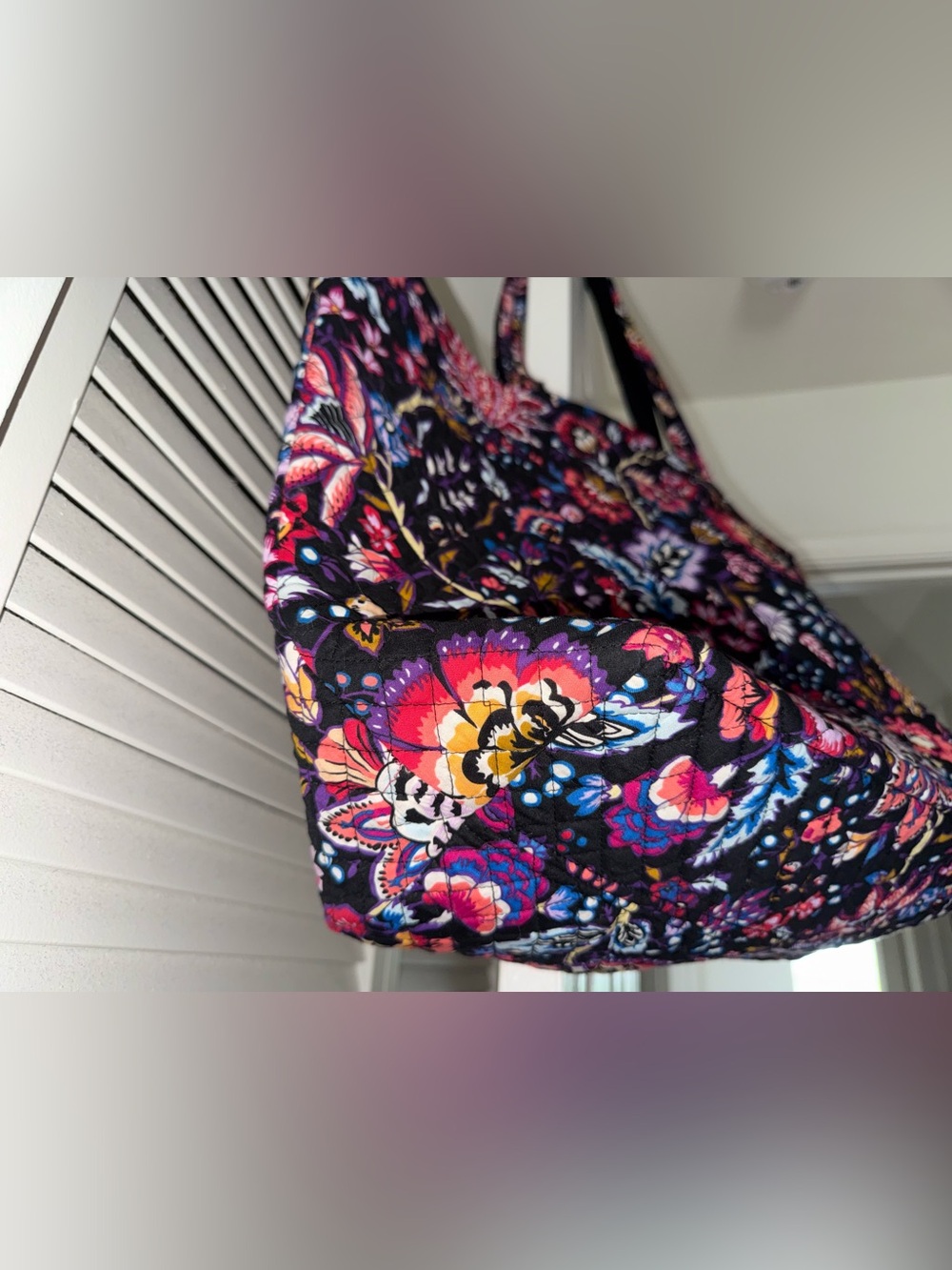 Vera Bradley Iconic Grand Tote (Reversible) in Foxwoods - Picture 2 of 8